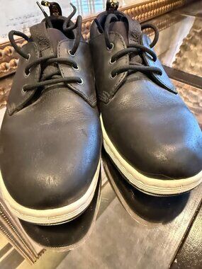 Dr Marten soft wair shoes